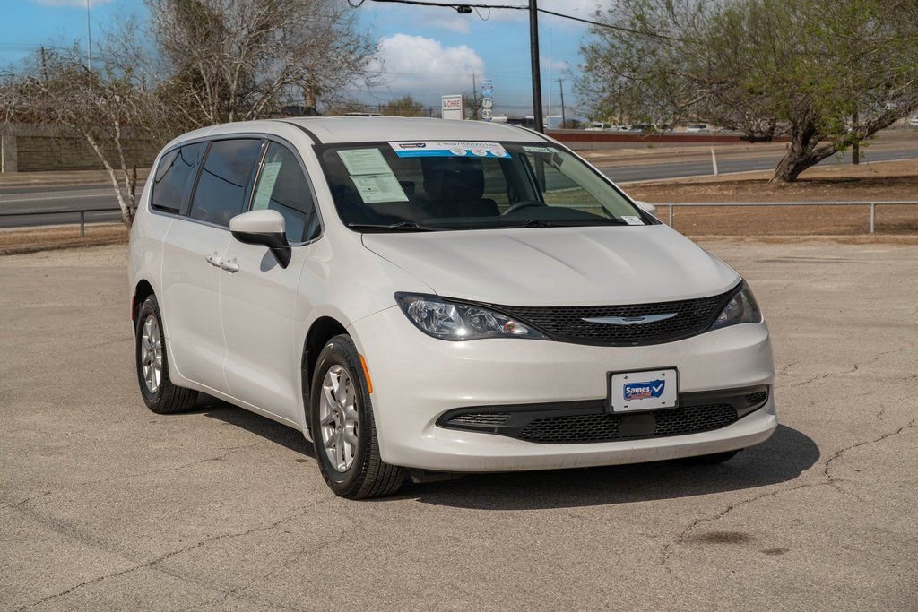Used 2022 Chrysler Voyager LX