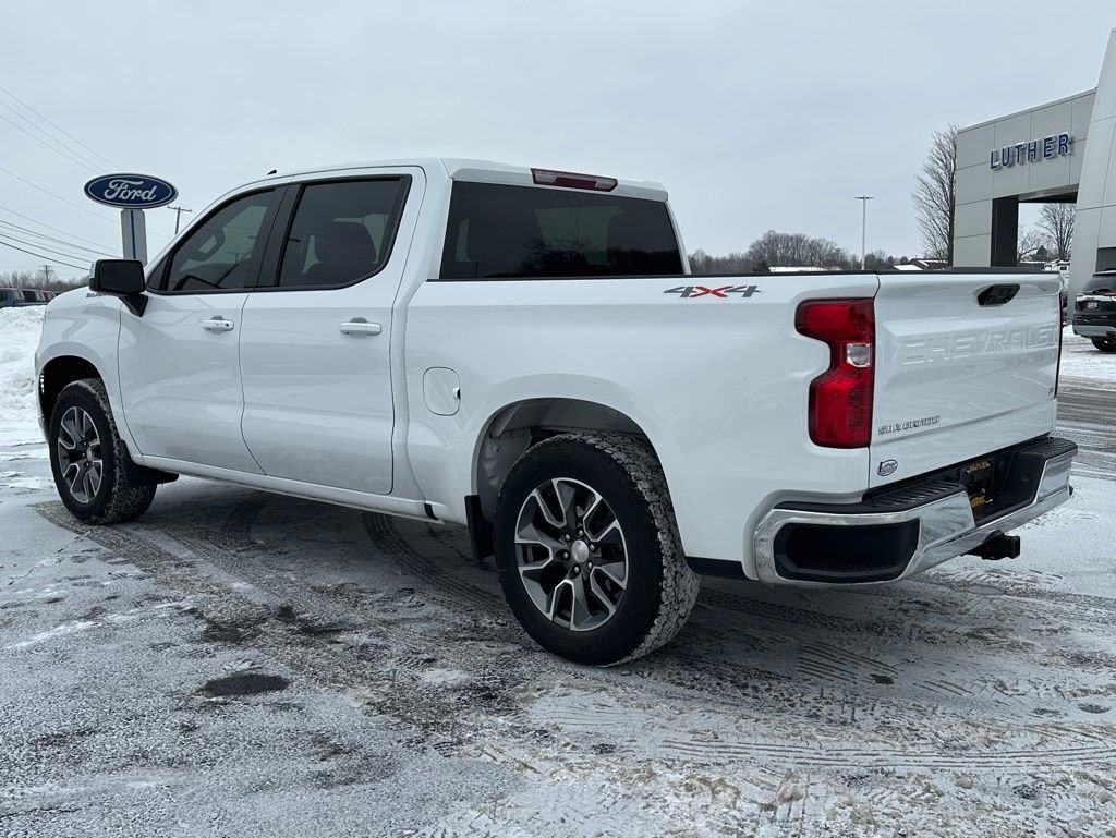 Used 2024 Chevrolet Silverado 1500 LT image 3