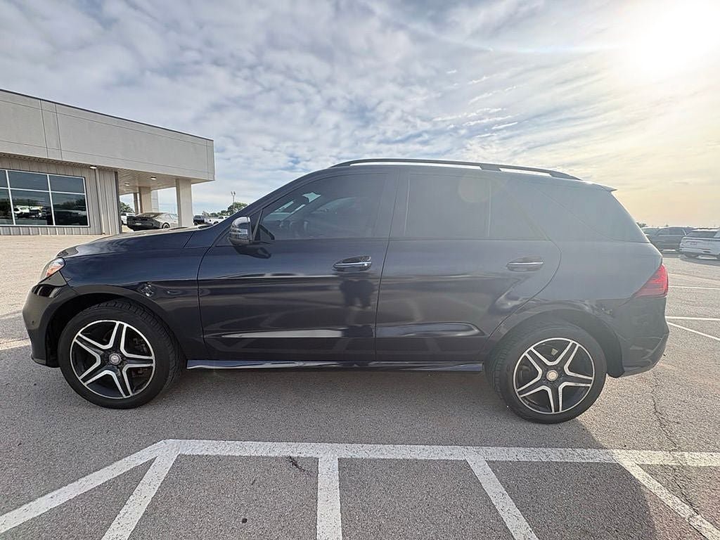 Used 2017 Mercedes-Benz GLE 350 image 2