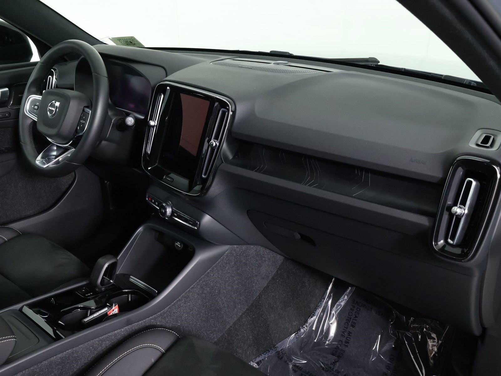 Used 2023 Volvo XC40 Recharge Ultimate AWD/4WD image 22