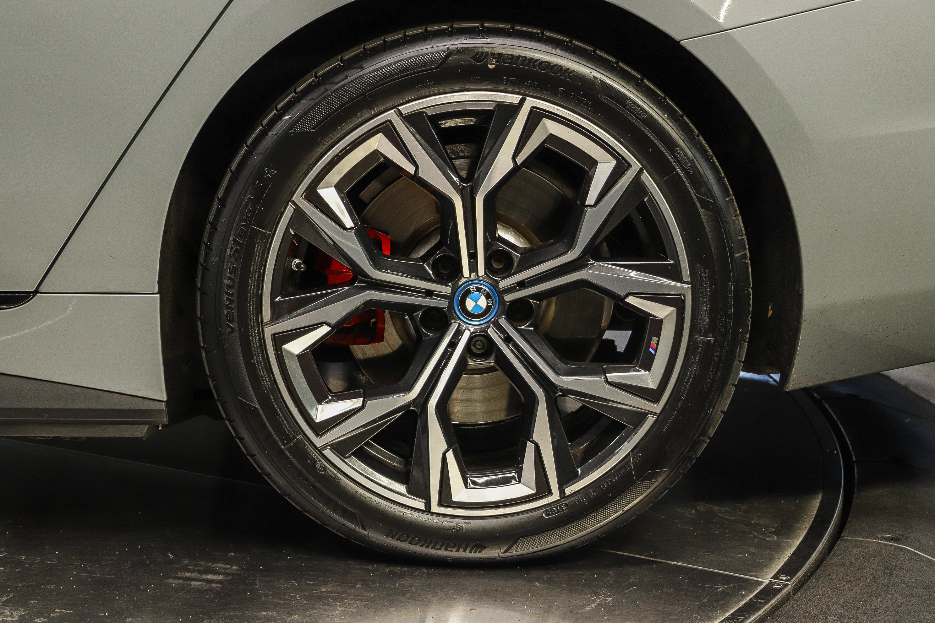 Used 2023 BMW i4 eDrive40 w/ M Sport Package RWD image 8