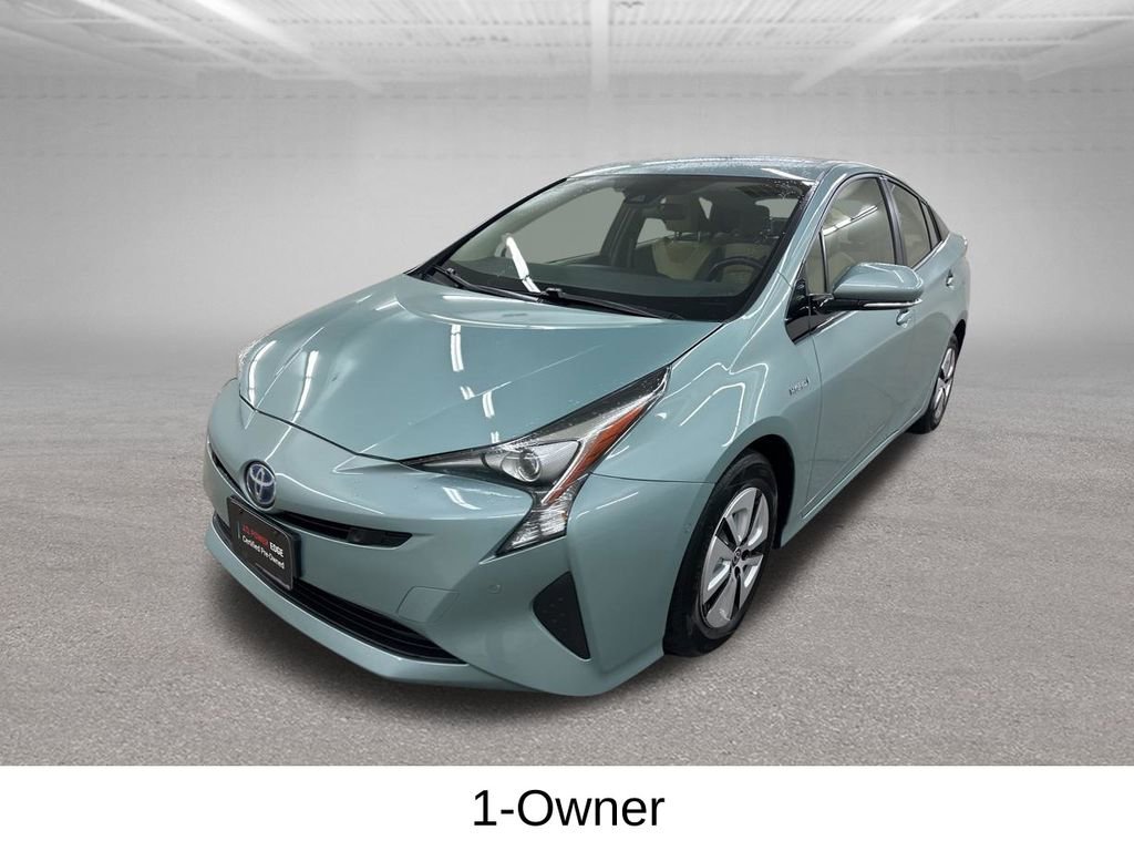 Used 2017 Toyota Prius Three image 8