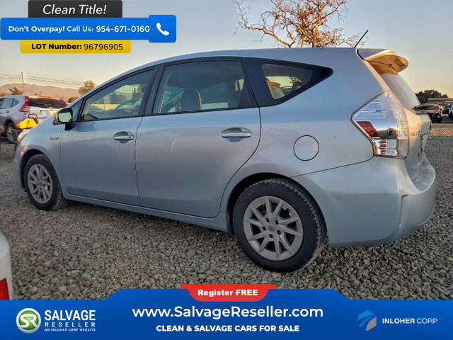 Used 2014 Toyota Prius V image 3