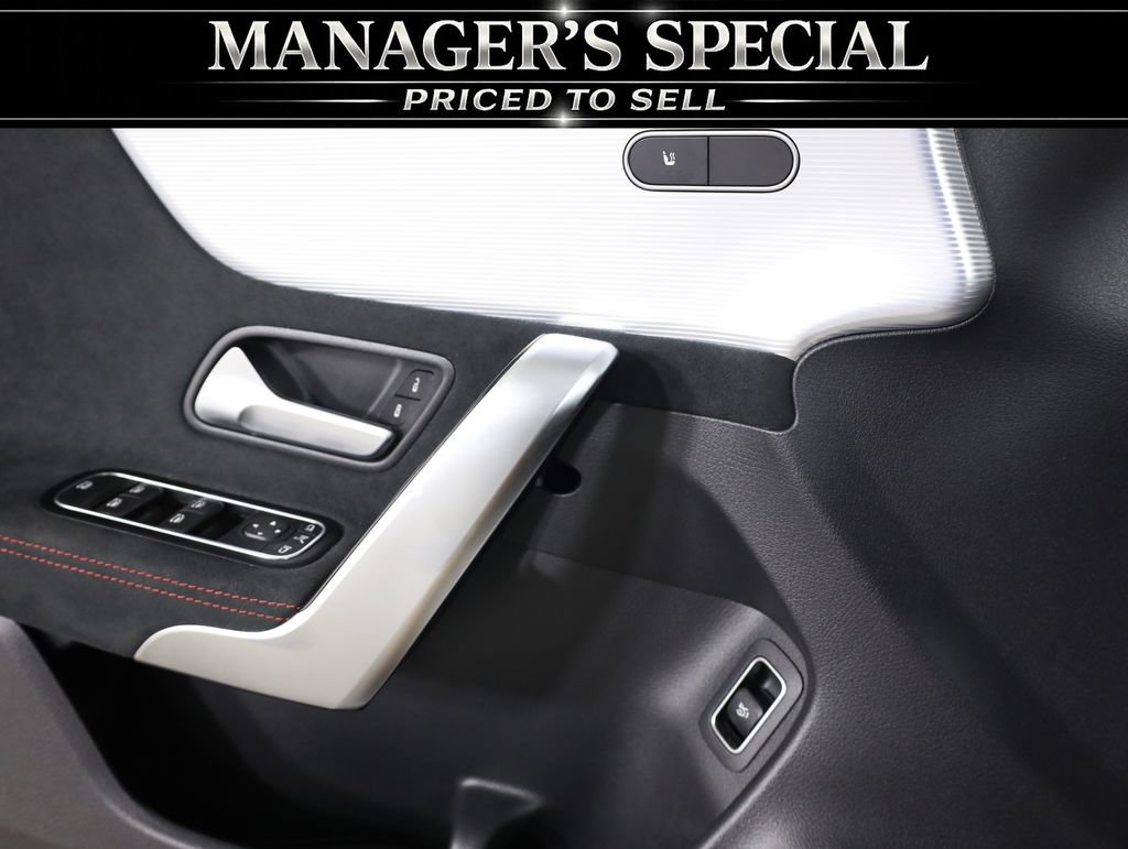Used 2022 Mercedes-Benz CLA 250 4MATIC image 10