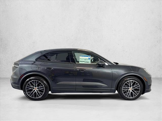 Certified 2026 Porsche Macan 4 Electric AWD/4WD image 8