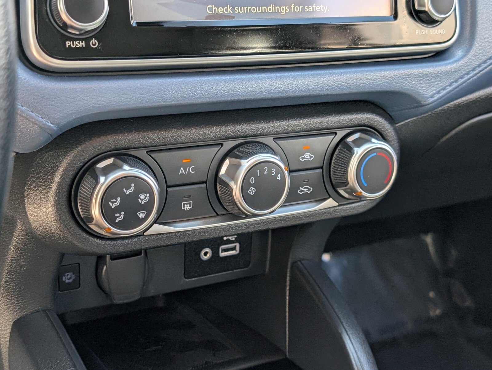 Certified 2025 Nissan Versa SV image 24