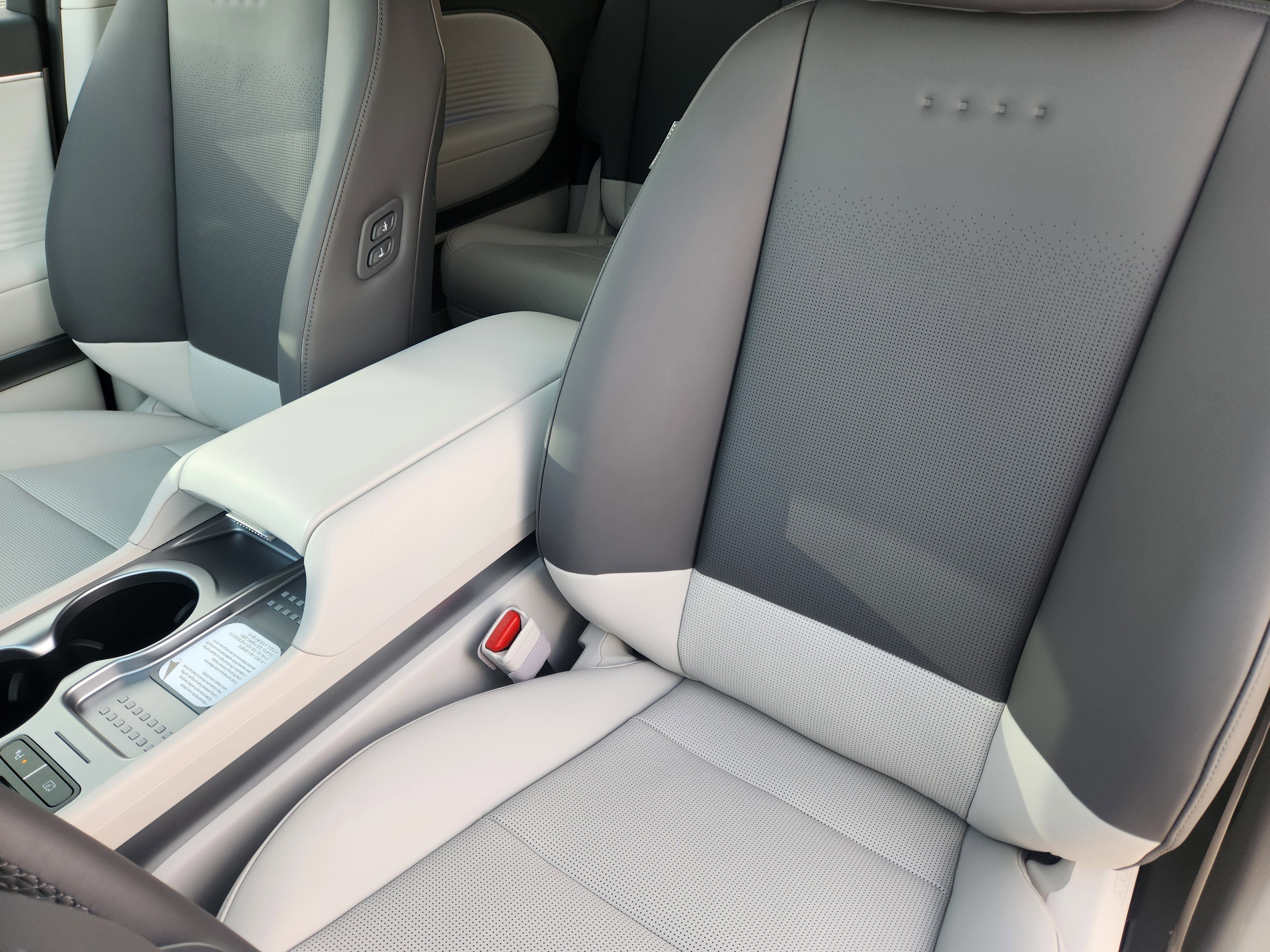 New 2026 Hyundai Ioniq 9 SEL AWD/4WD image 17