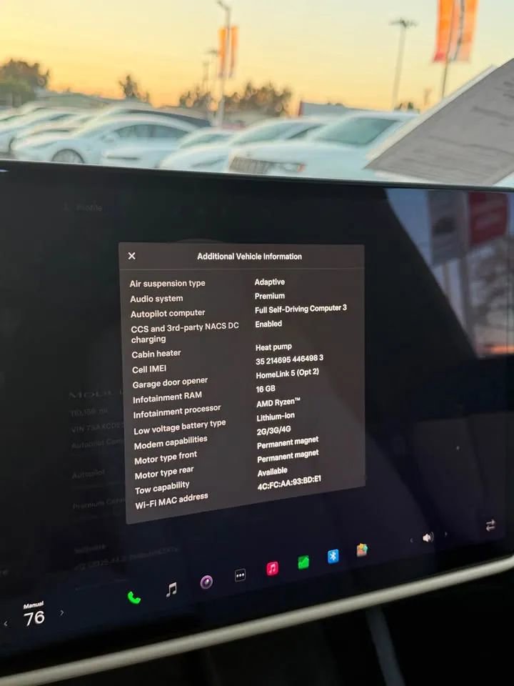 Used 2023 Tesla Model X image 15