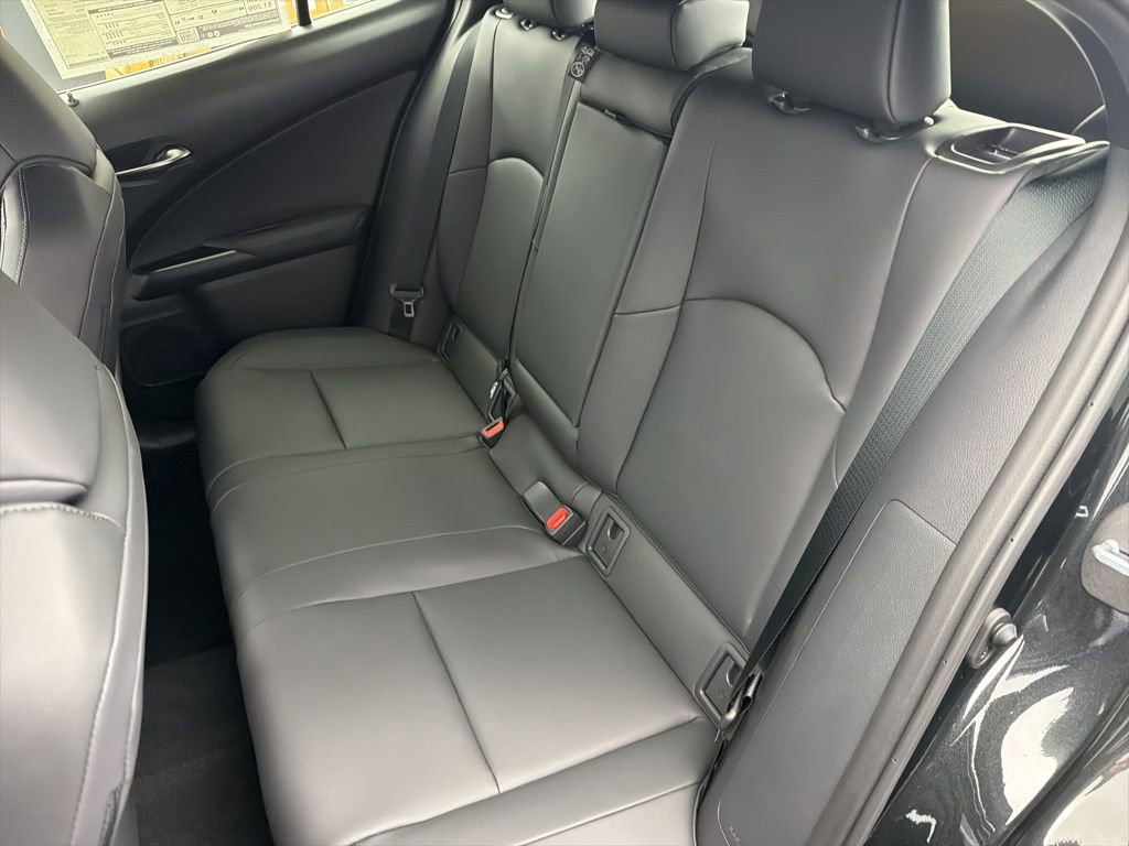 New 2026 Lexus UX 300h AWD image 18