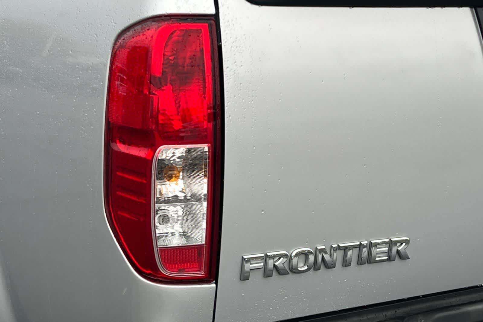 Used 2017 Nissan Frontier SV RWD image 32
