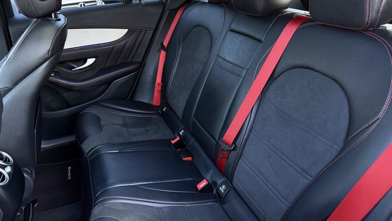 Used 2022 Mercedes-Benz GLC 43 AMG 4MATIC image 34