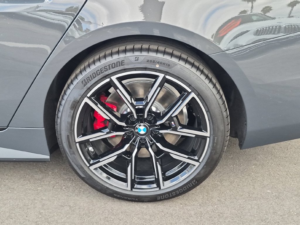 New 2026 BMW i4 eDrive40 w/ M Sport Package RWD image 32