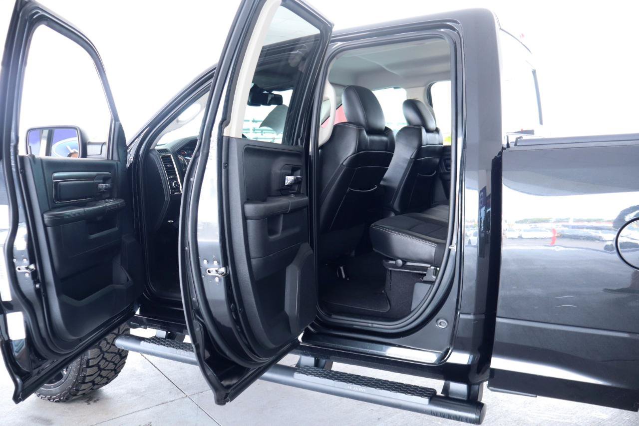 Used 2016 RAM 1500 Sport w/ Black Ram 1500 Sport Group AWD/4WD image 31