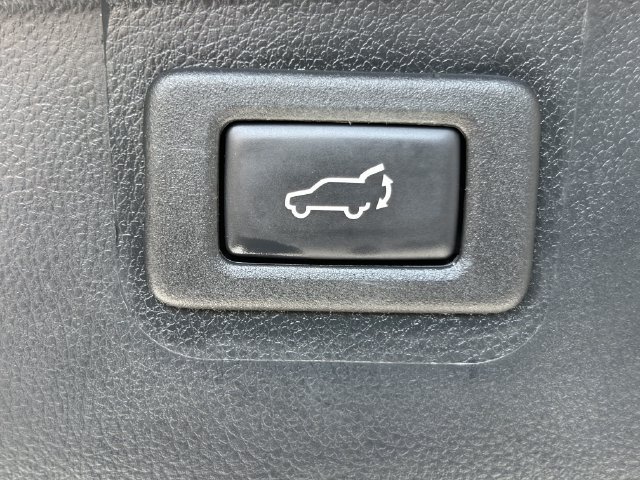 Used 2017 Subaru Outback 3.6R Limited AWD/4WD image 28