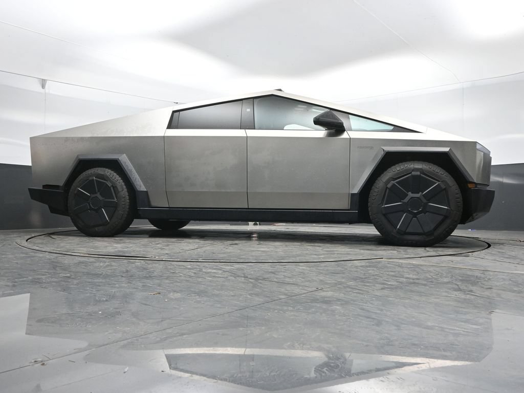 Used 2024 Tesla Cybertruck Cyberbeast AWD/4WD image 40