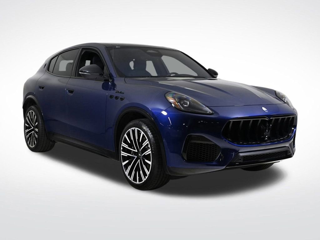 Used 2025 Maserati Grecale Modena image 7