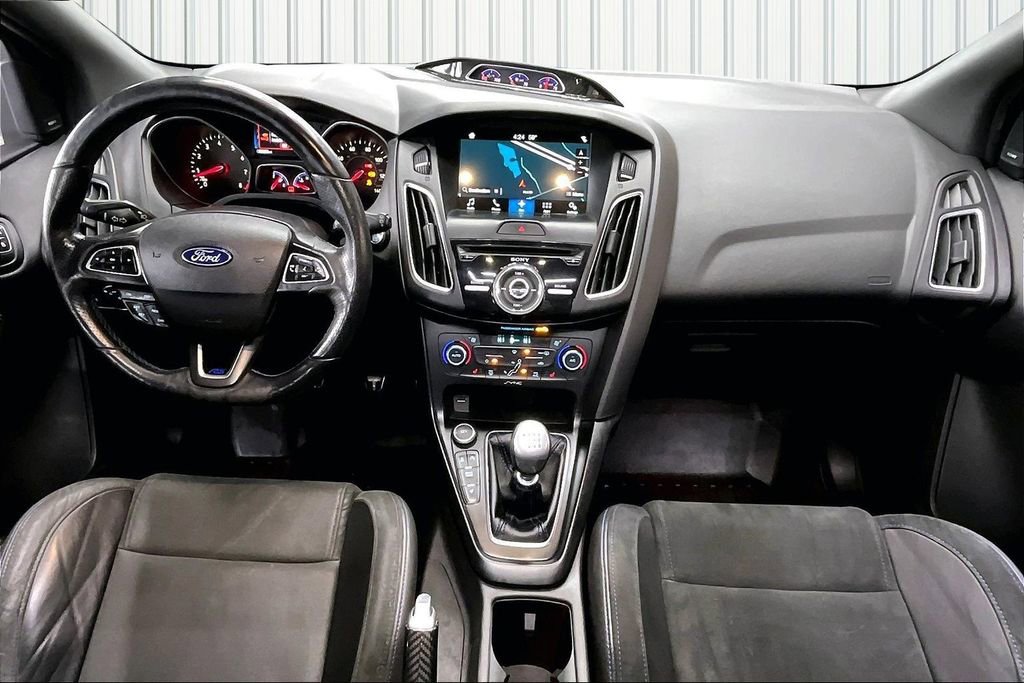 Used 2018 Ford Focus RS AWD/4WD image 7