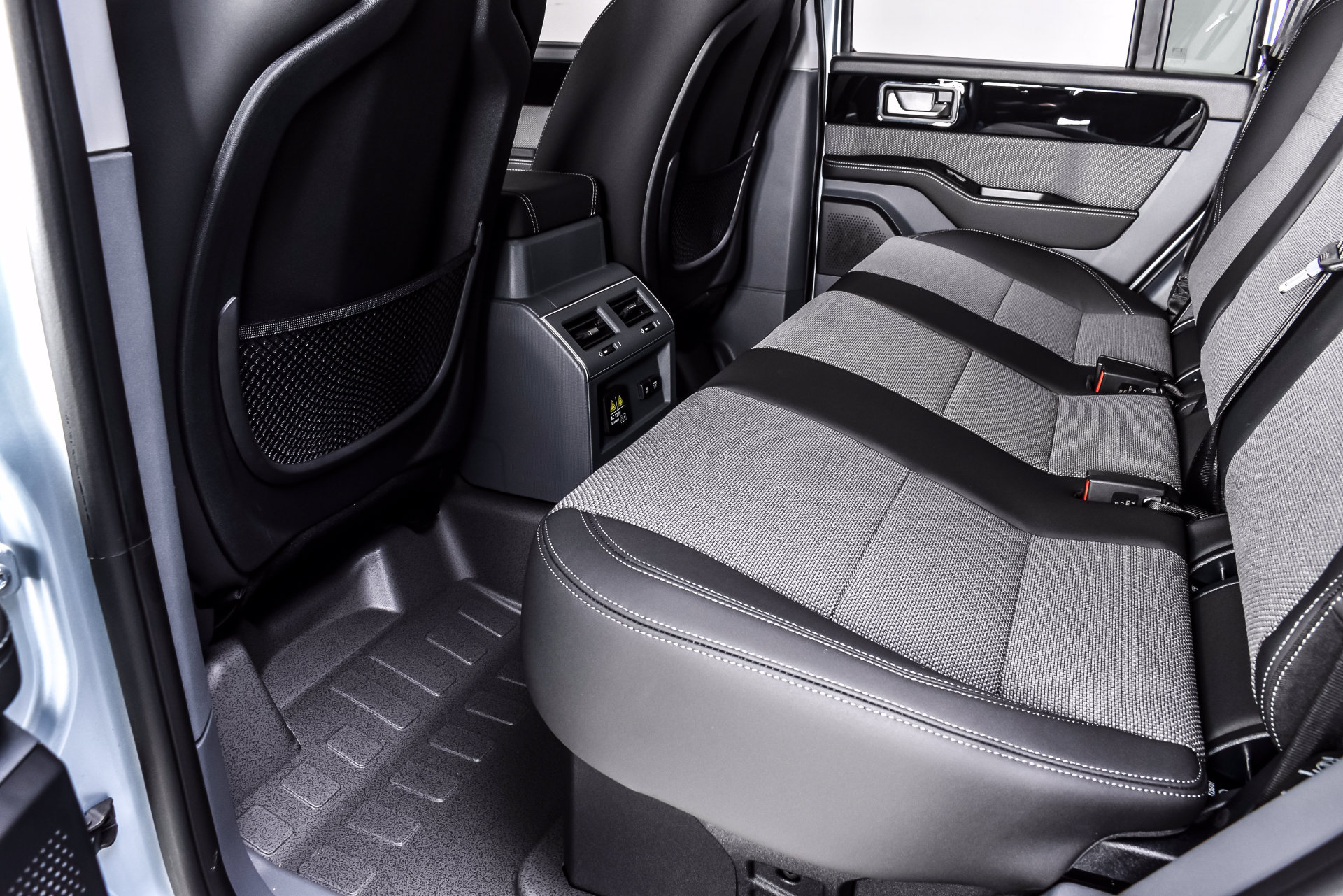 New 2026 INEOS Grenadier Station Wagon AWD/4WD image 17
