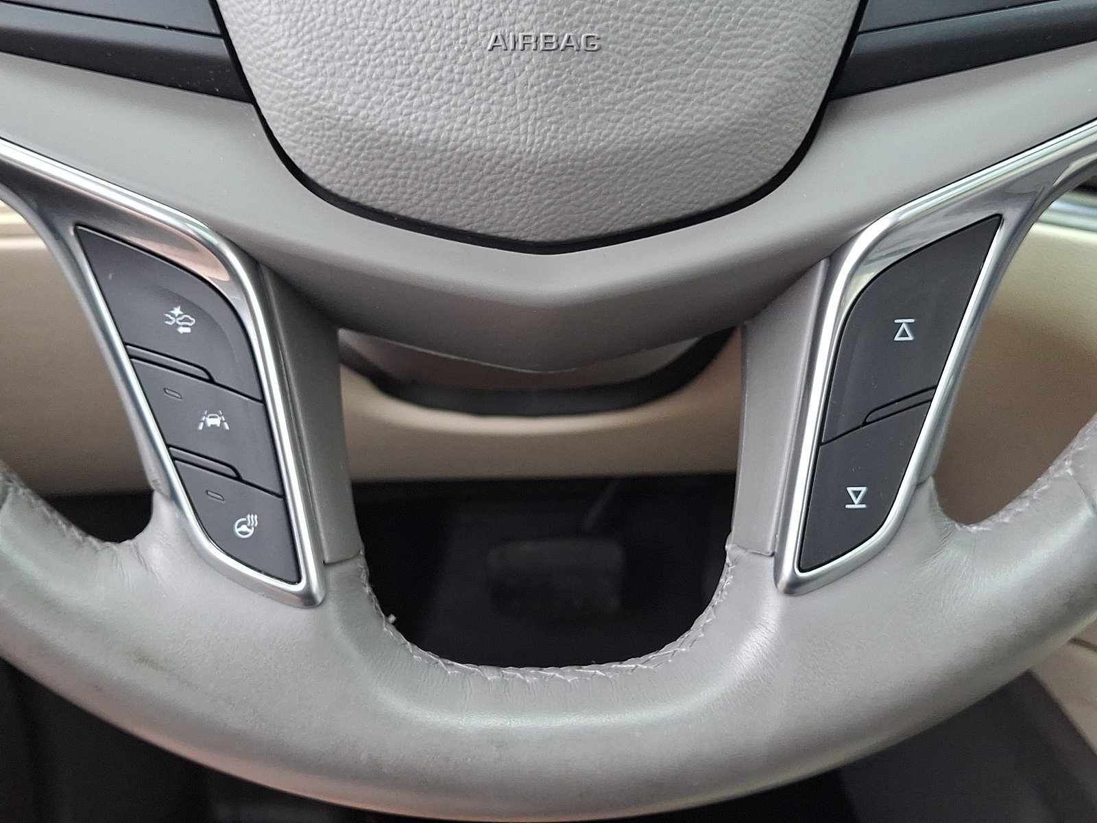 Used 2017 Cadillac XT5 Premium Luxury FWD image 31