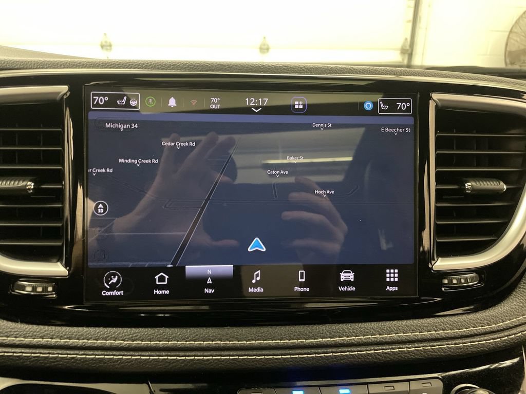 Used 2022 Chrysler Pacifica Limited w/ S Appearance Package AWD/4WD image 8