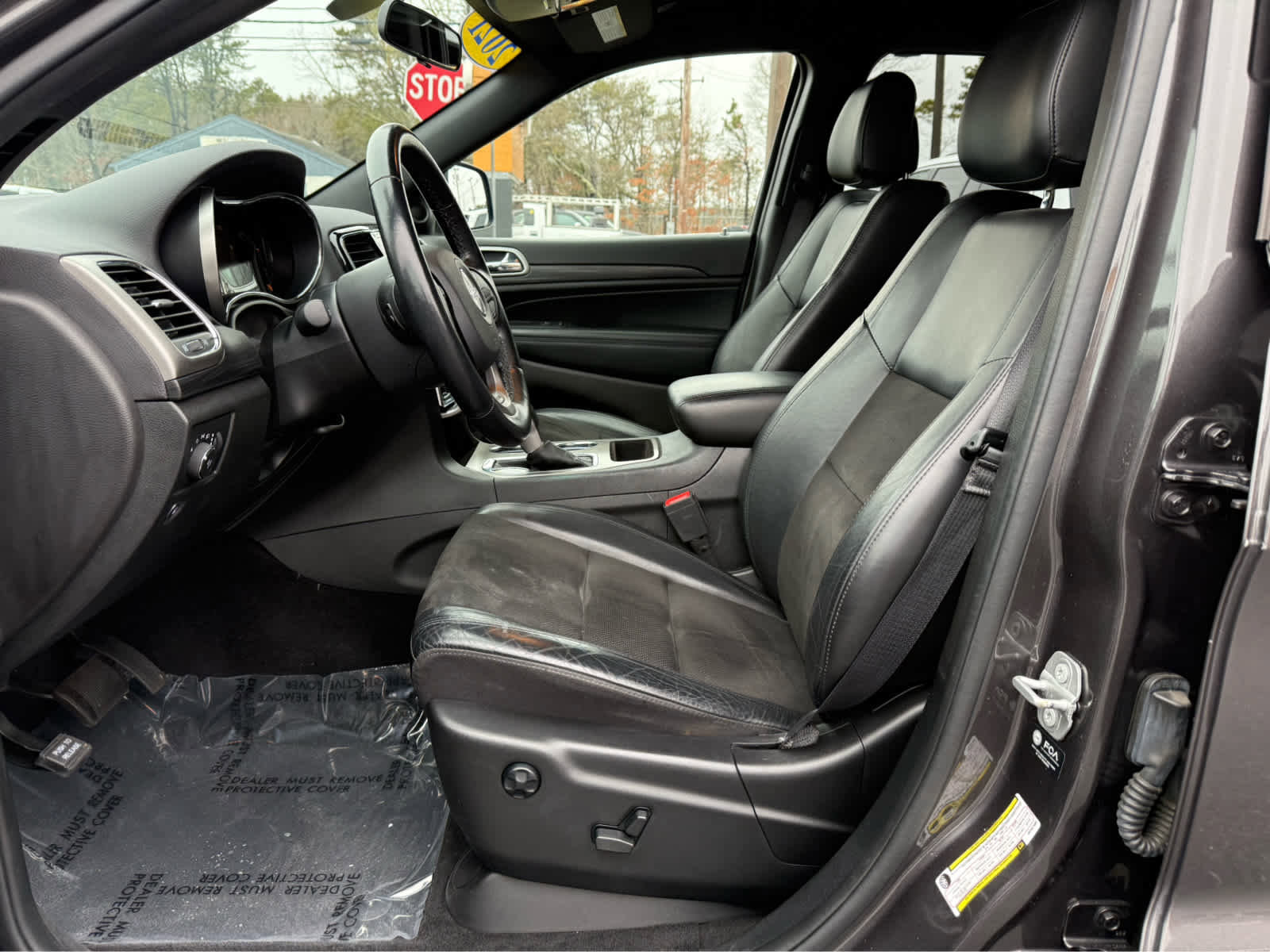 Used 2021 Jeep Grand Cherokee Laredo X image 12