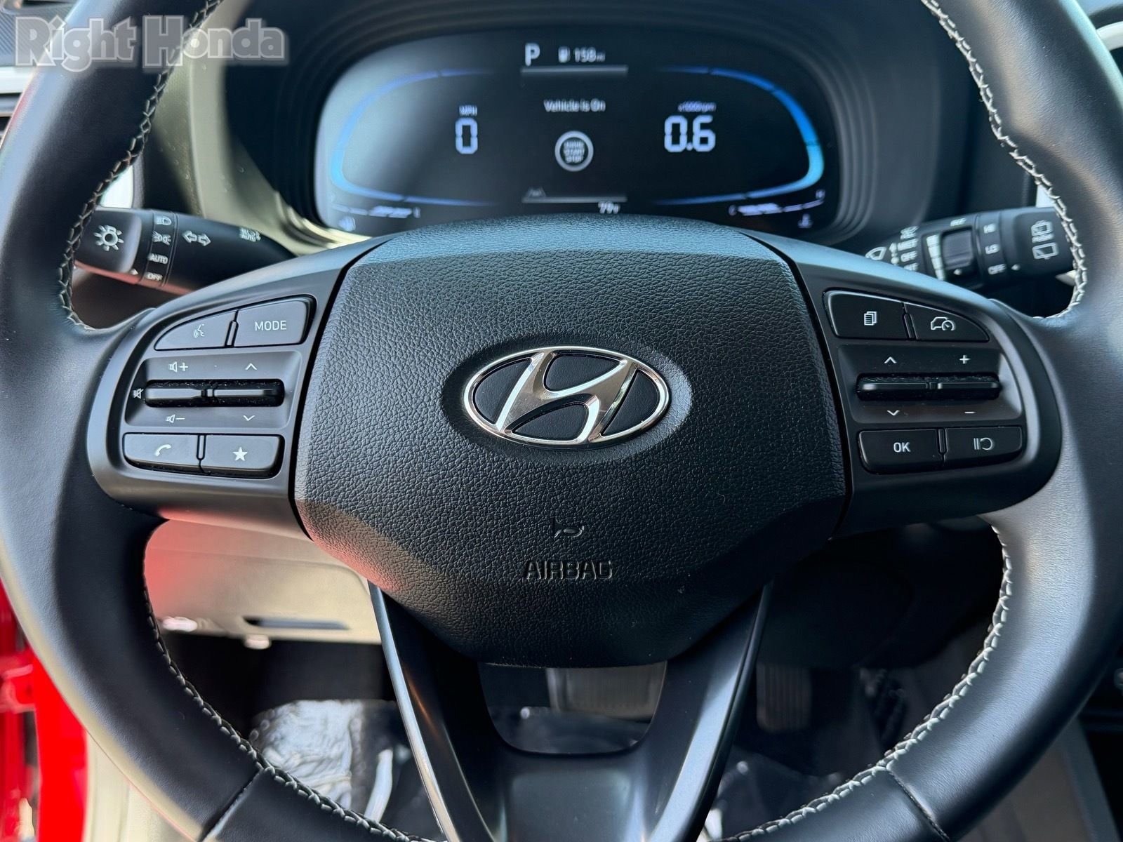 Used 2023 Hyundai Venue Limited FWD image 30