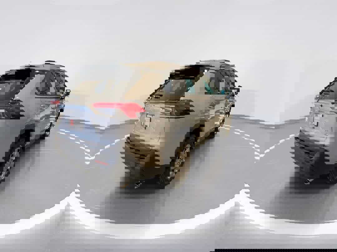 Used 2024 Toyota RAV4 XLE image 8