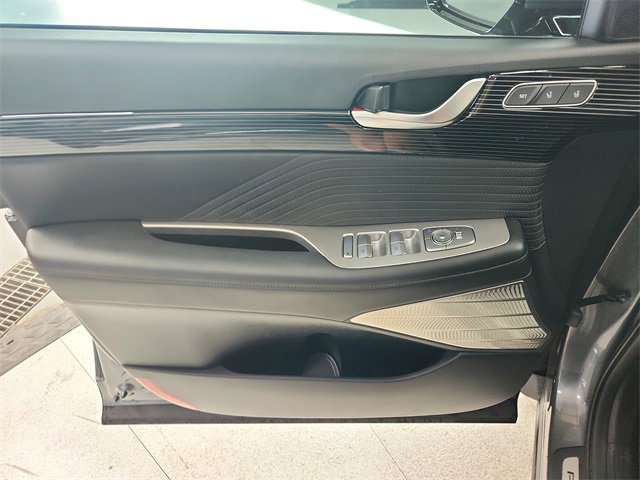 Used 2025 Hyundai Palisade Calligraphy image 37