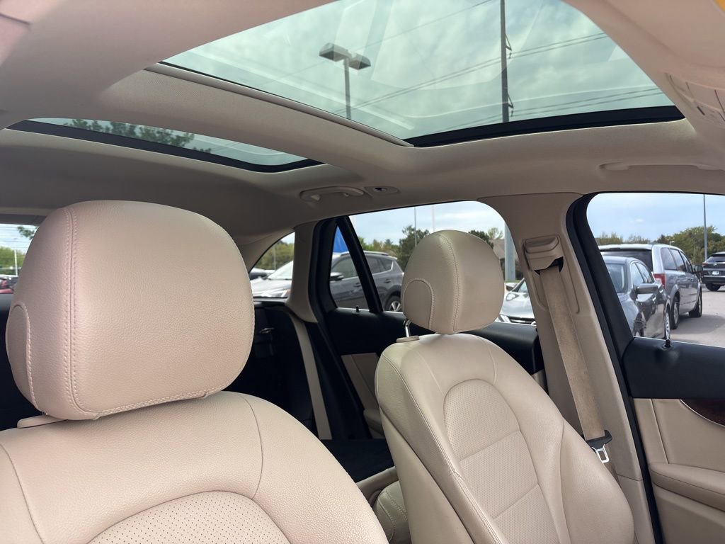 Used 2016 Mercedes-Benz GLC 300 4MATIC image 34