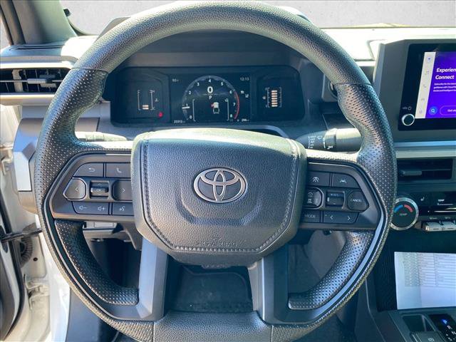 Certified 2024 Toyota Tacoma SR5 AWD/4WD image 10