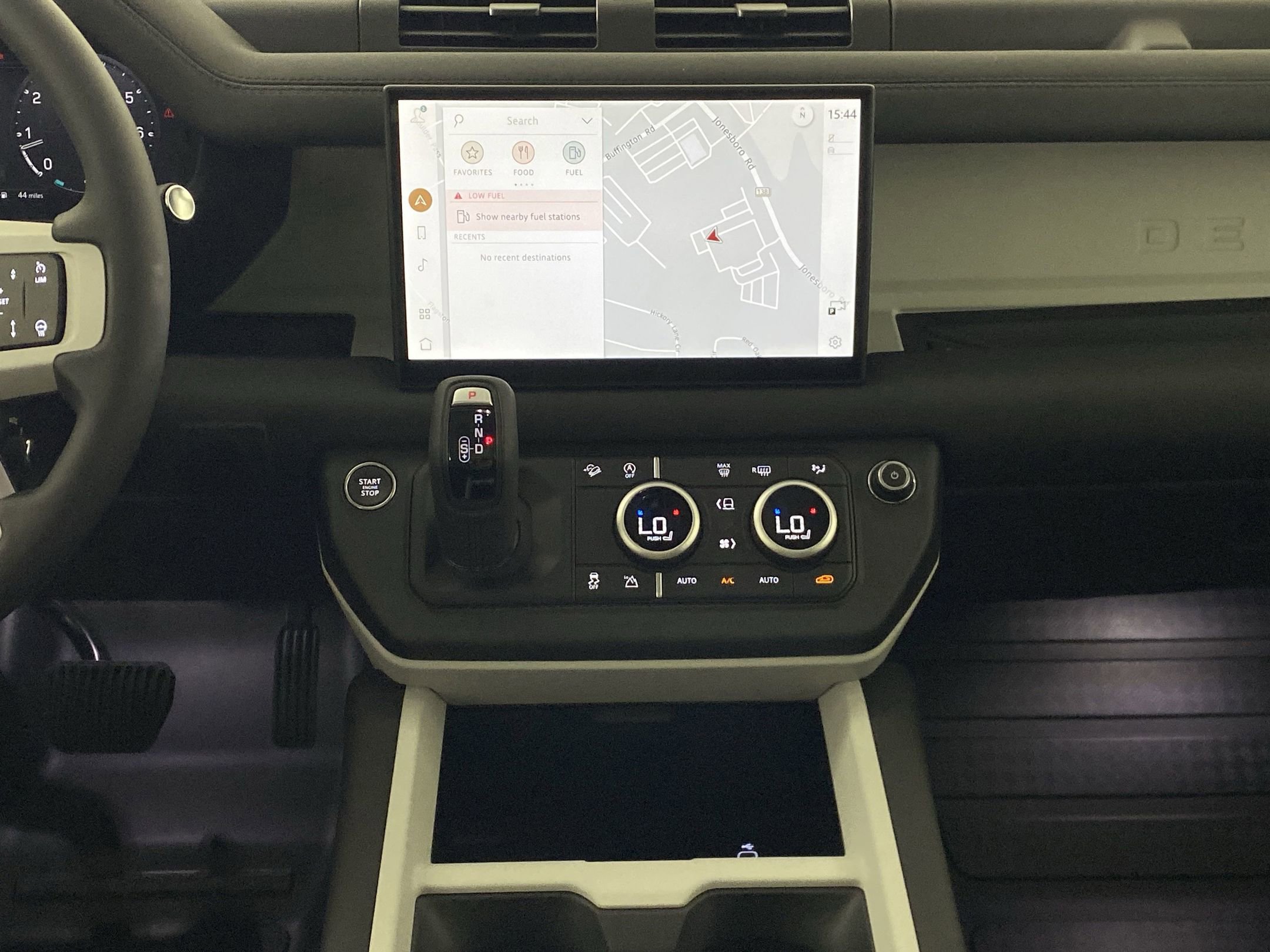 Used 2025 Land Rover Defender 110 S image 21