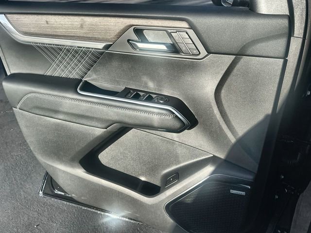 New 2026 GMC Acadia Denali w/ Super Cruise Package image 23