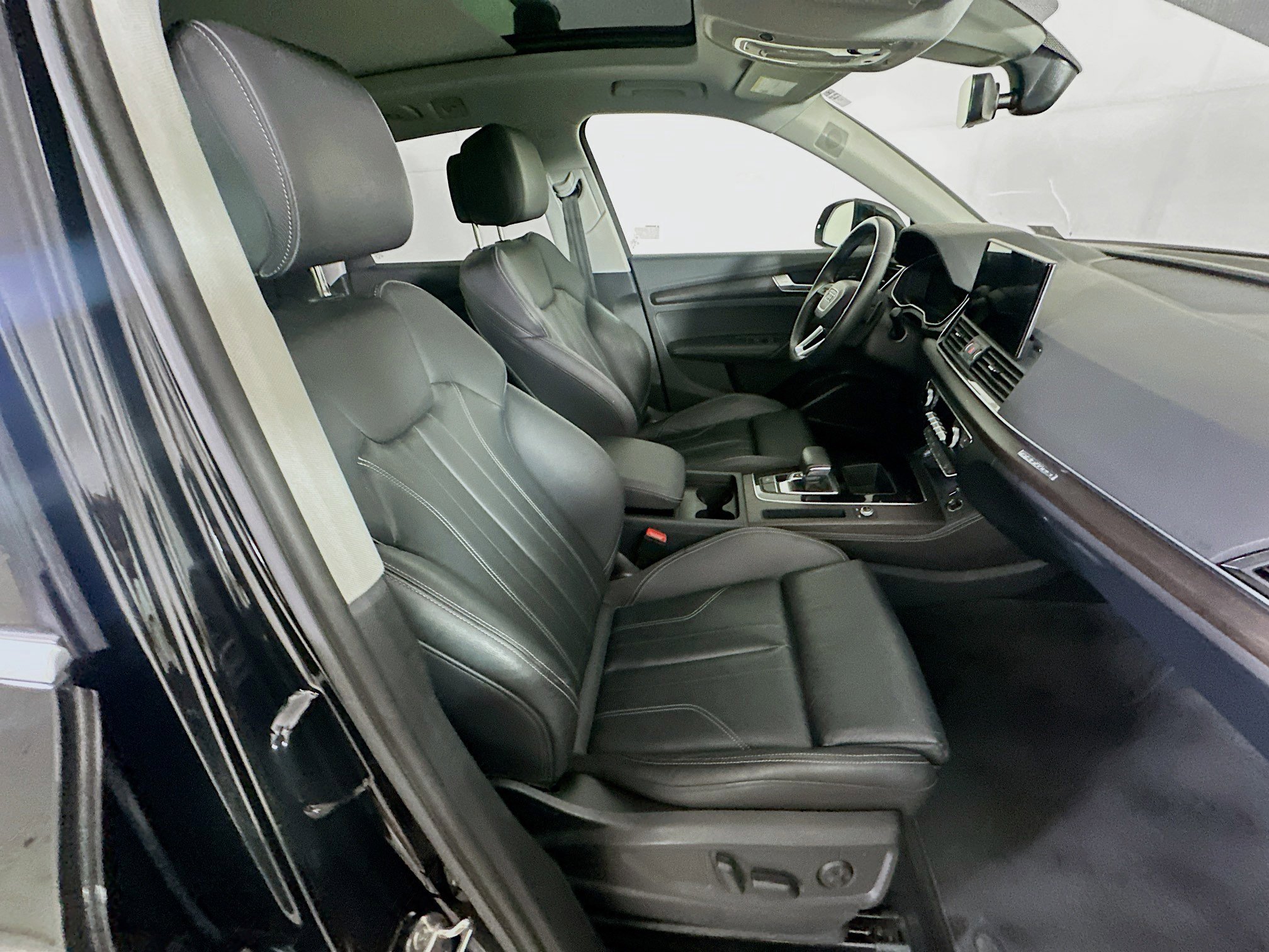 Used 2024 Audi Q5 2.0T Premium Plus image 32