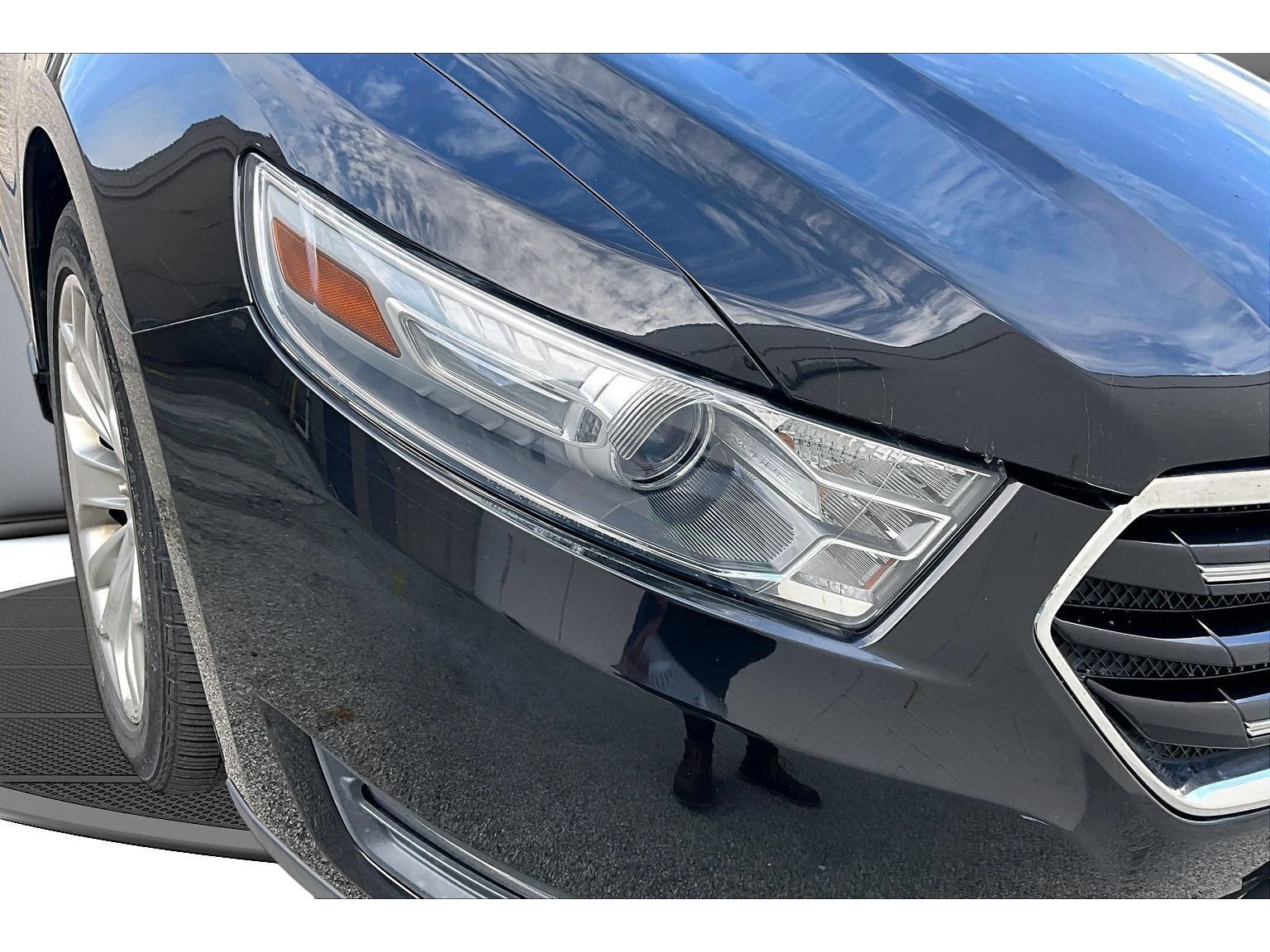Used 2013 Ford Taurus Limited FWD image 53