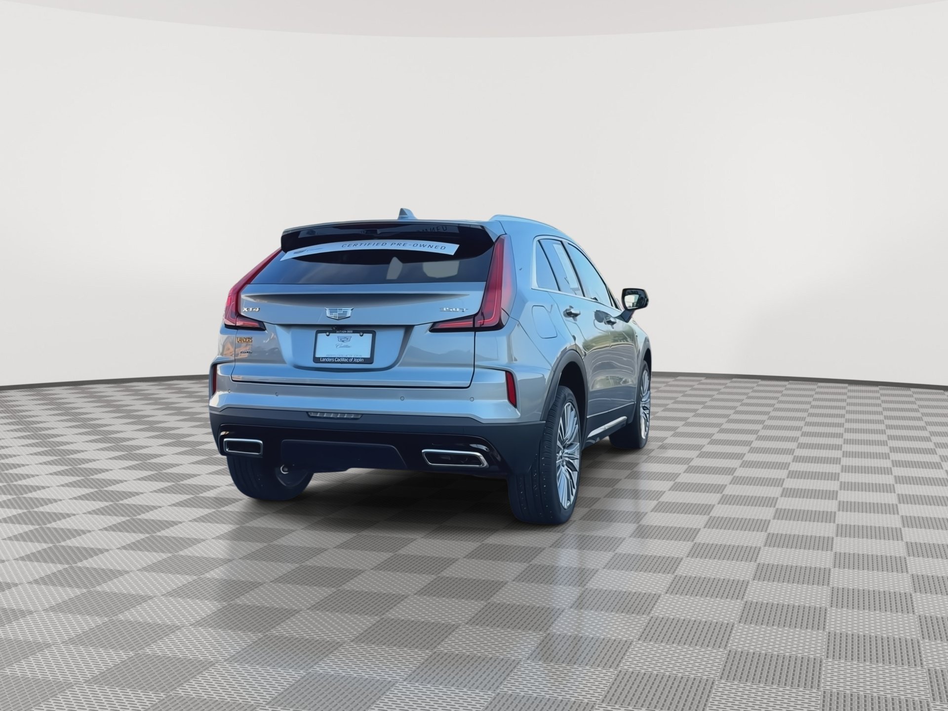 Used 2024 Cadillac XT4 Premium Luxury w/ Technology Package AWD/4WD image 8