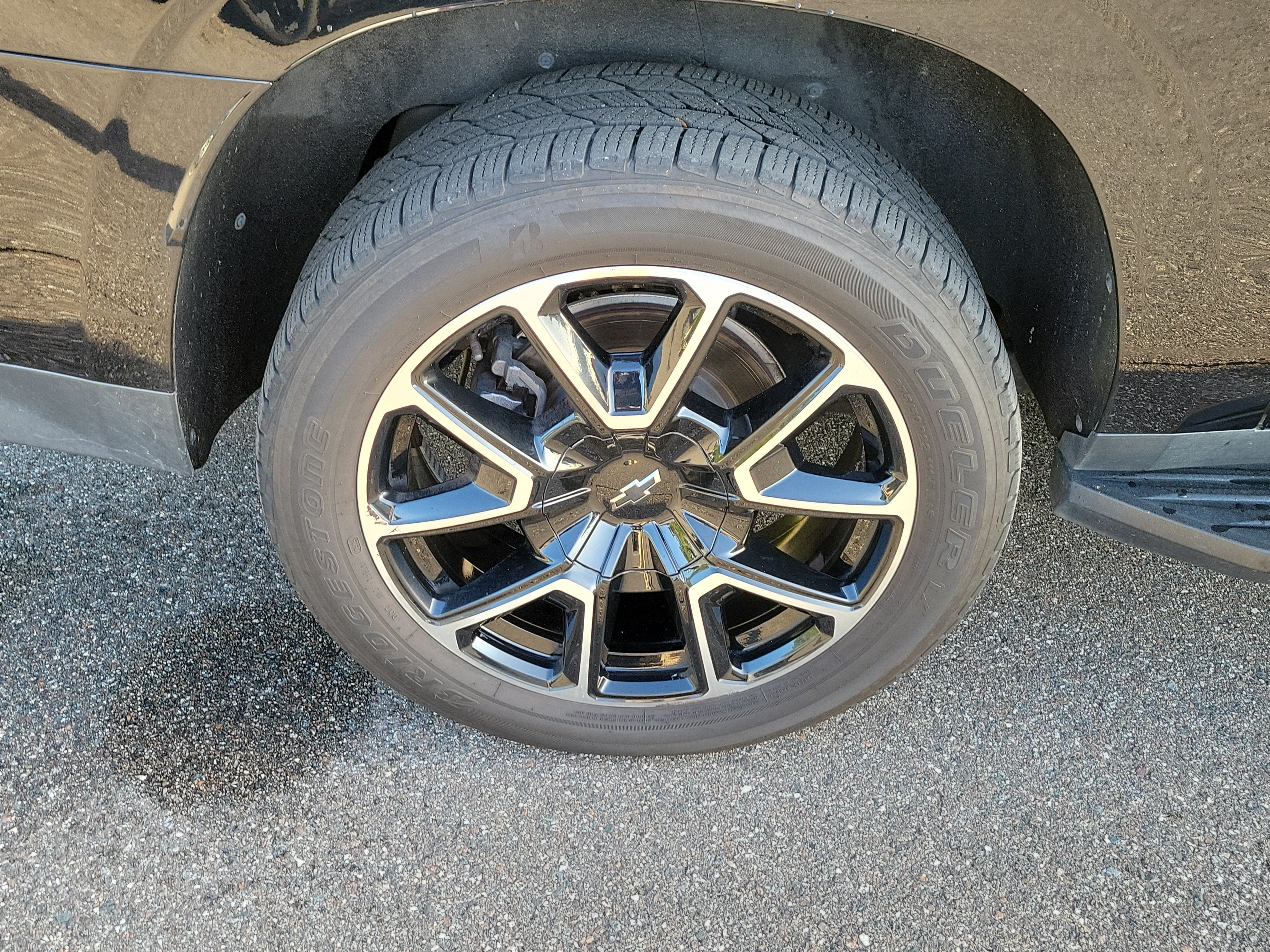 Used 2023 Chevrolet Suburban RST RWD image 37