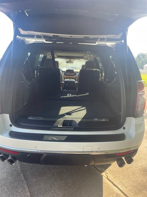 Used 2021 Chevrolet Suburban Premier w/ Texas Edition RWD image 5