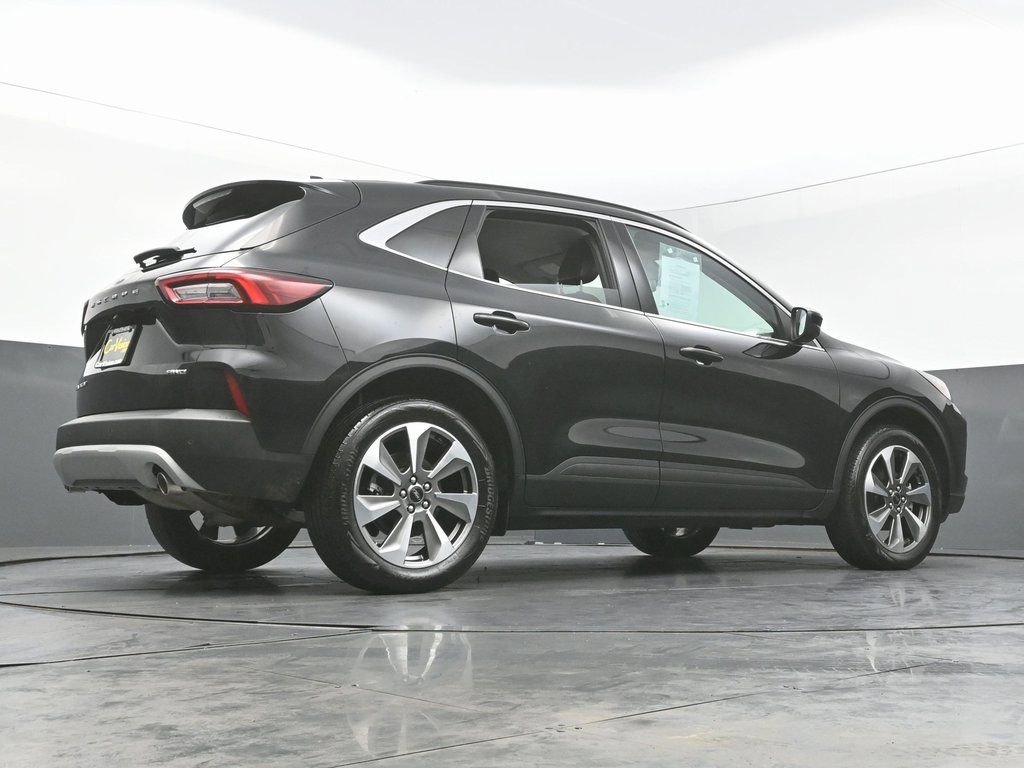 Used 2025 Ford Escape Platinum image 45