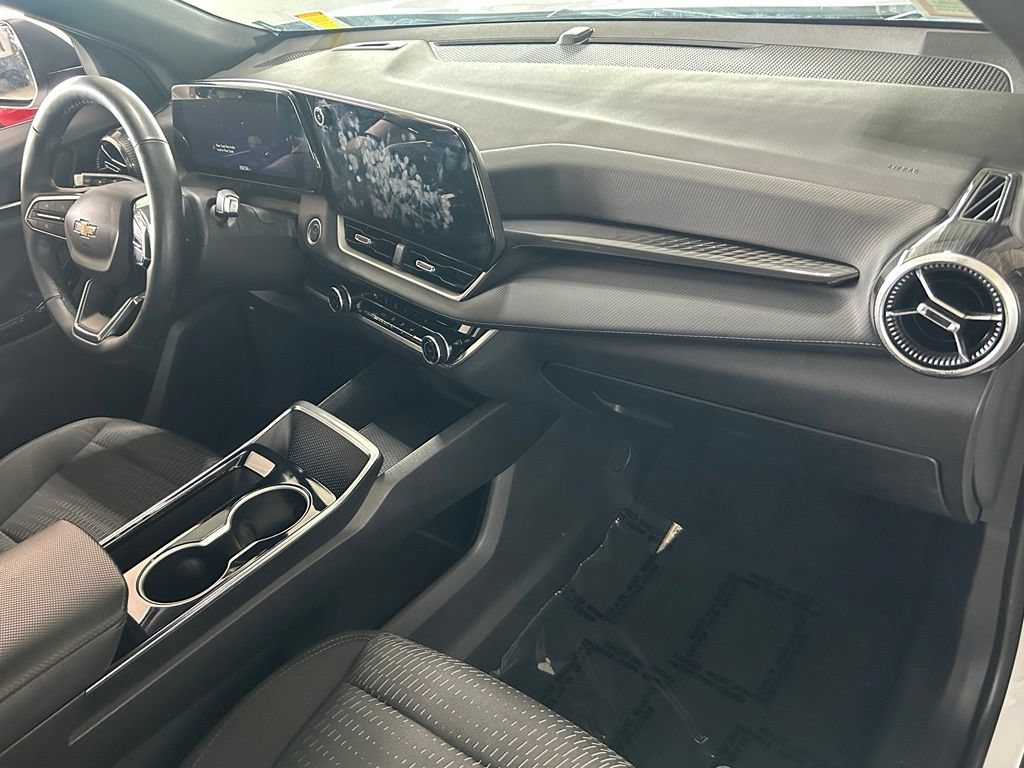 Used 2025 Chevrolet Equinox LT FWD image 37