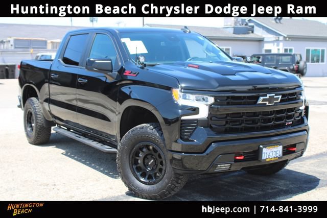 Used 2025 Chevrolet Silverado 1500 LT Trail Boss w/ LPO, Dark Essentials Package