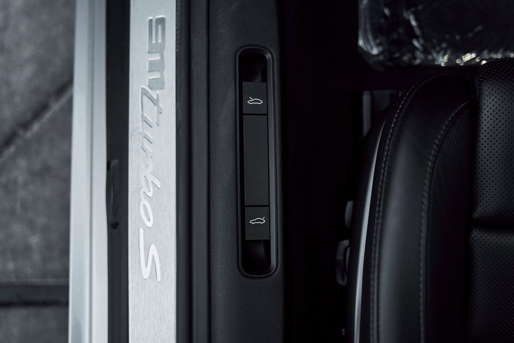 Used 2021 Porsche 911 Turbo S image 31