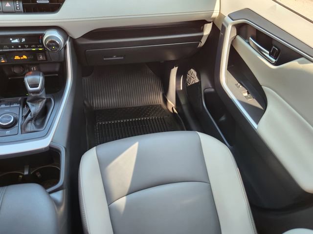 Used 2023 Toyota RAV4 XLE Premium AWD/4WD image 27