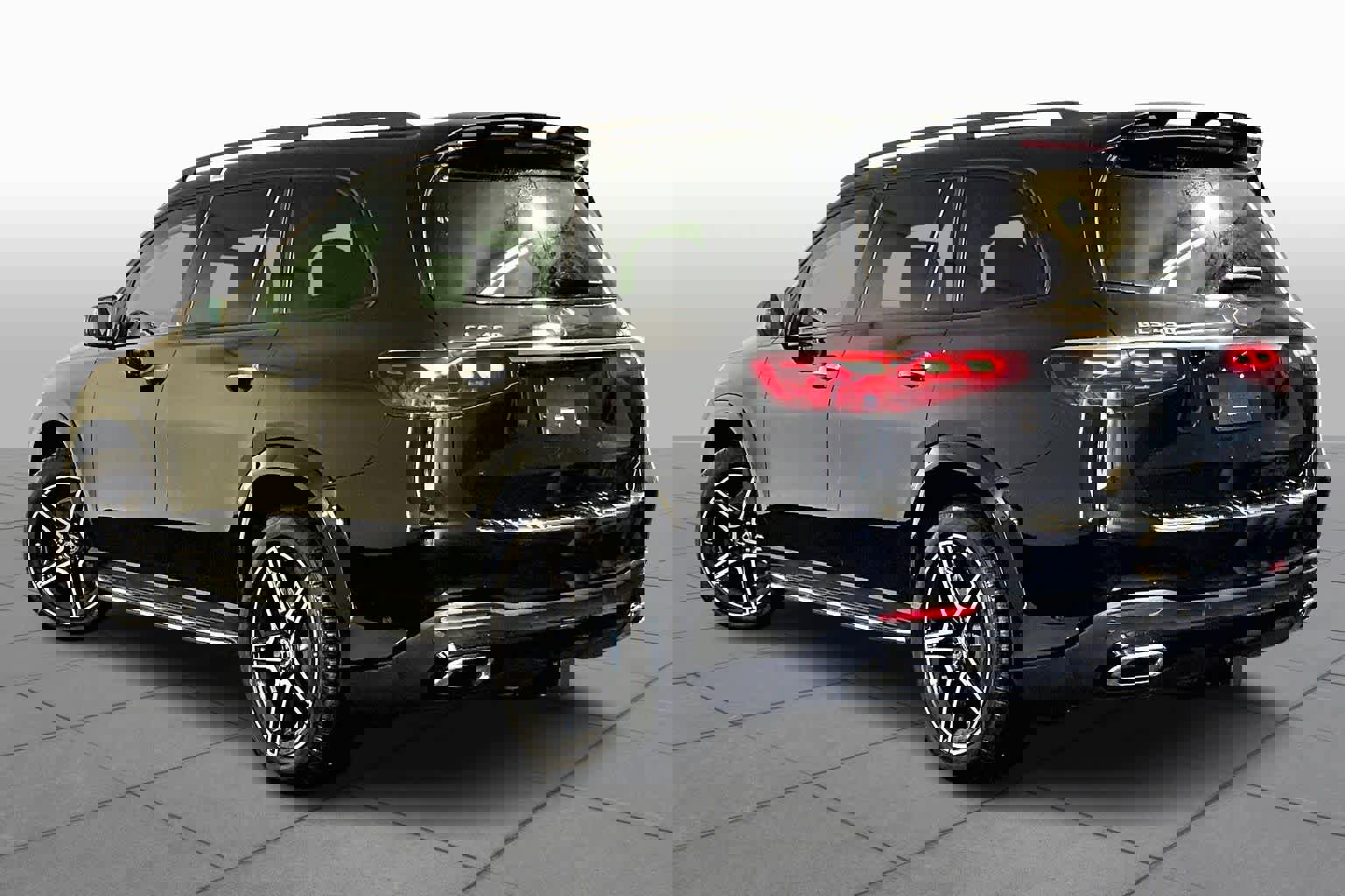 New 2026 Mercedes-Benz GLS 450 4MATIC image 3