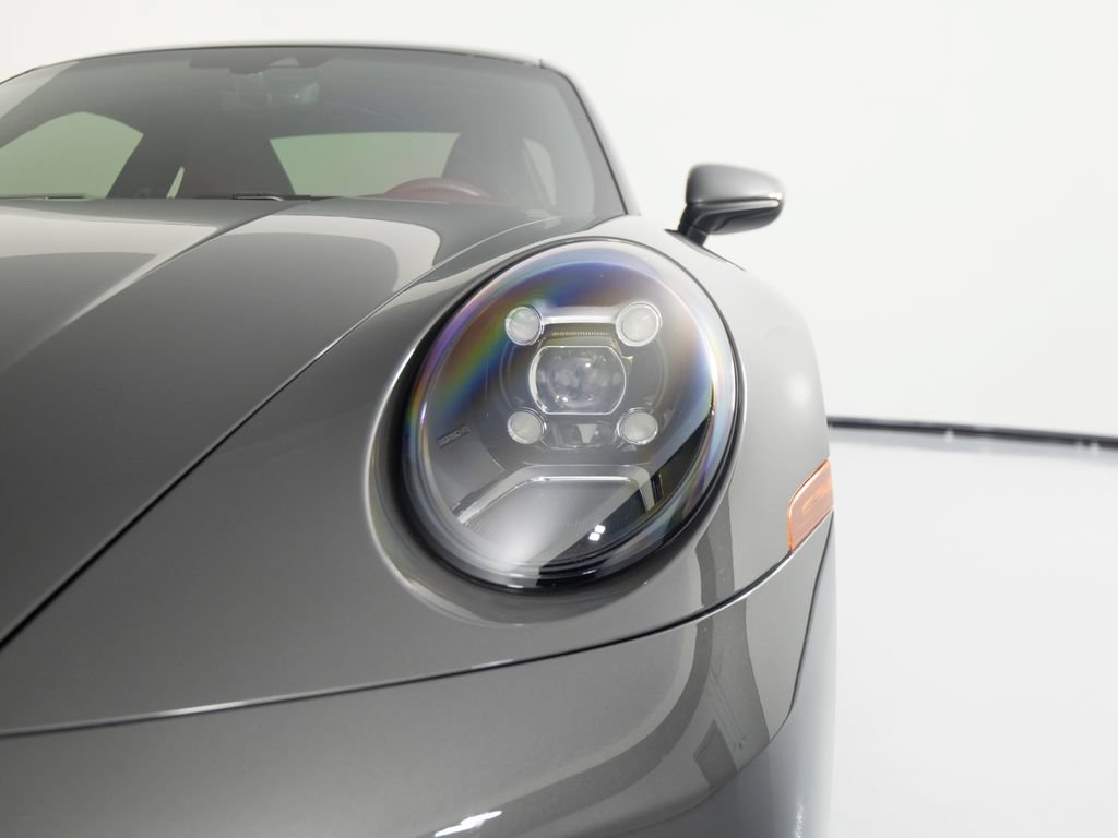 Used 2020 Porsche 911 Carrera 4S AWD/4WD image 40