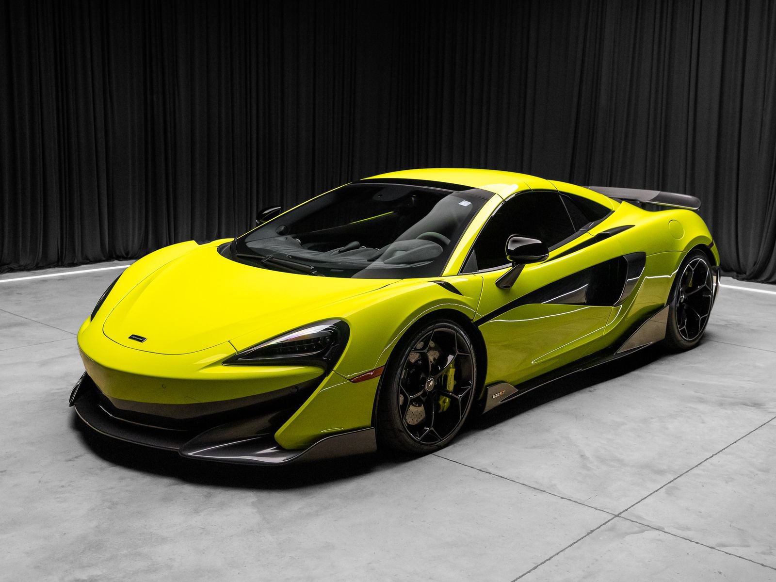 Used 2020 McLaren 600LT Spider RWD image 43