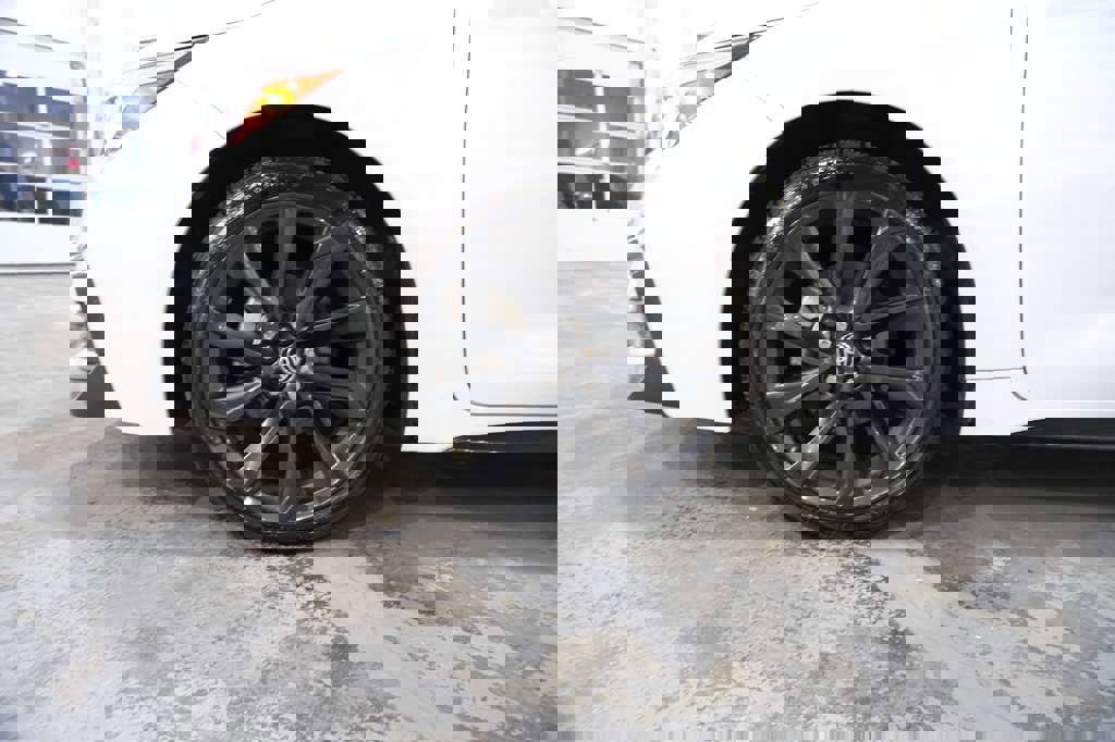 Used 2024 Toyota Corolla SE image 5