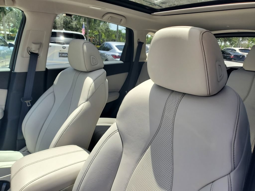 Used 2025 Acura RDX SH-AWD w/ Technology Package image 17