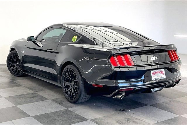 Used 2017 Ford Mustang GT RWD image 10