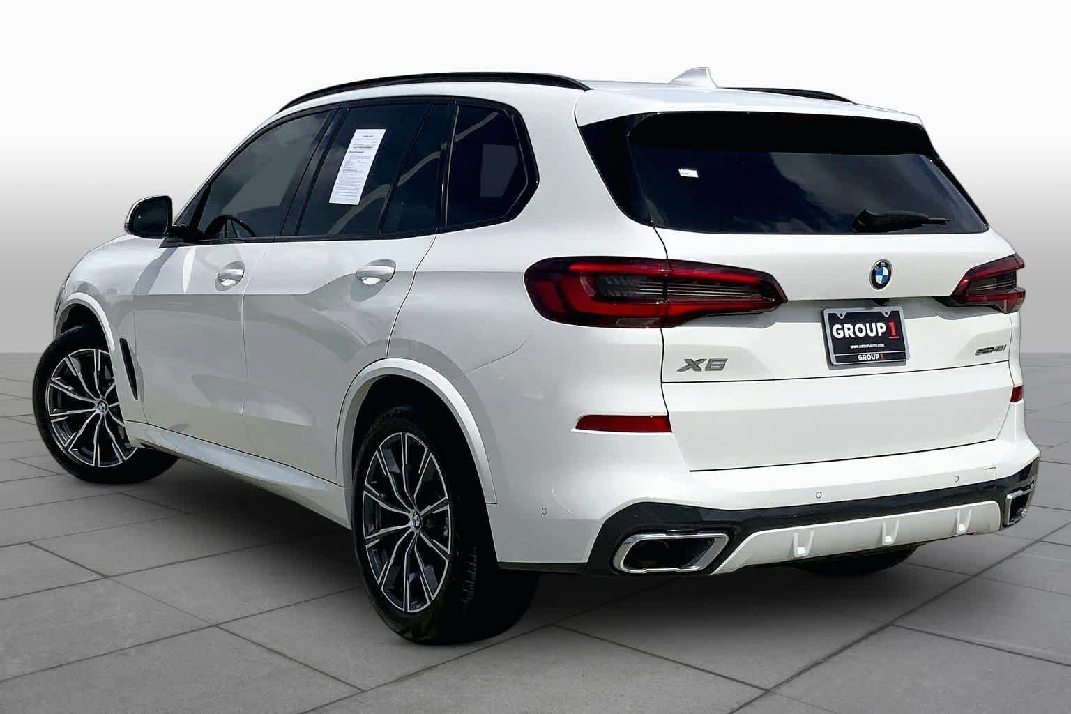 Used 2022 BMW X5 sDrive40i w/ M Sport Package RWD image 11