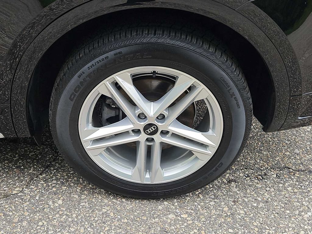 Certified 2024 Audi Q5 e Premium AWD/4WD image 4